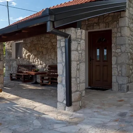 Agroturizam Antonija Ferienhaus *